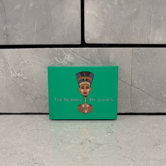Juvias Place The Nubian Palette - Picture 1 of 4
